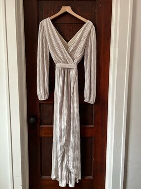 knee length dresses for ladies Black V-Neck Maxi Dress with Dolman Sleeves main image 1